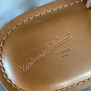 Universal Thread Sandals